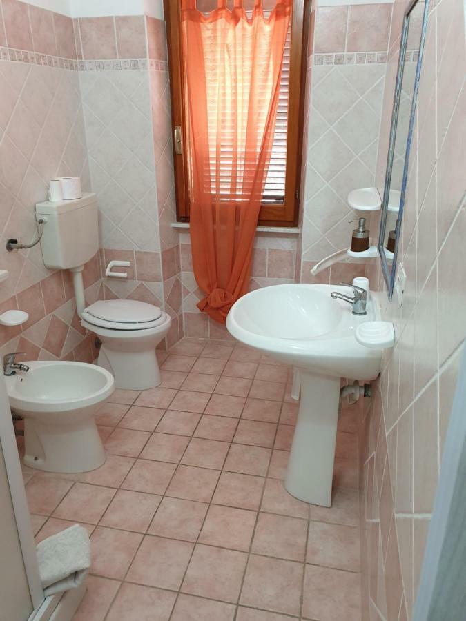 Guest House Tra Rocce E Mare 라마달레나 외부 사진